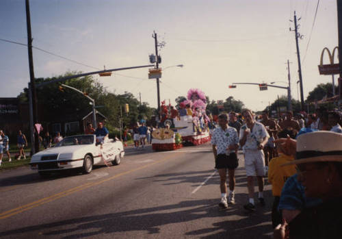 Download the full-sized image of Houston Gay Pride parade