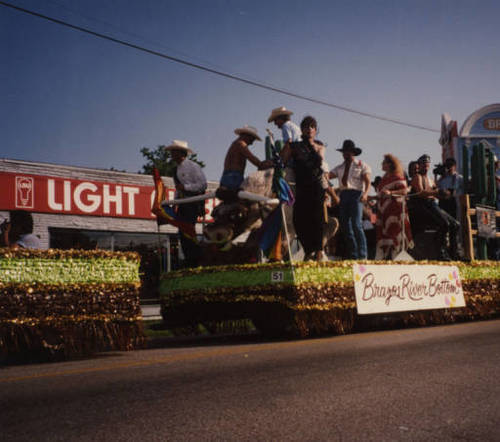 Download the full-sized image of Houston Gay Pride parade